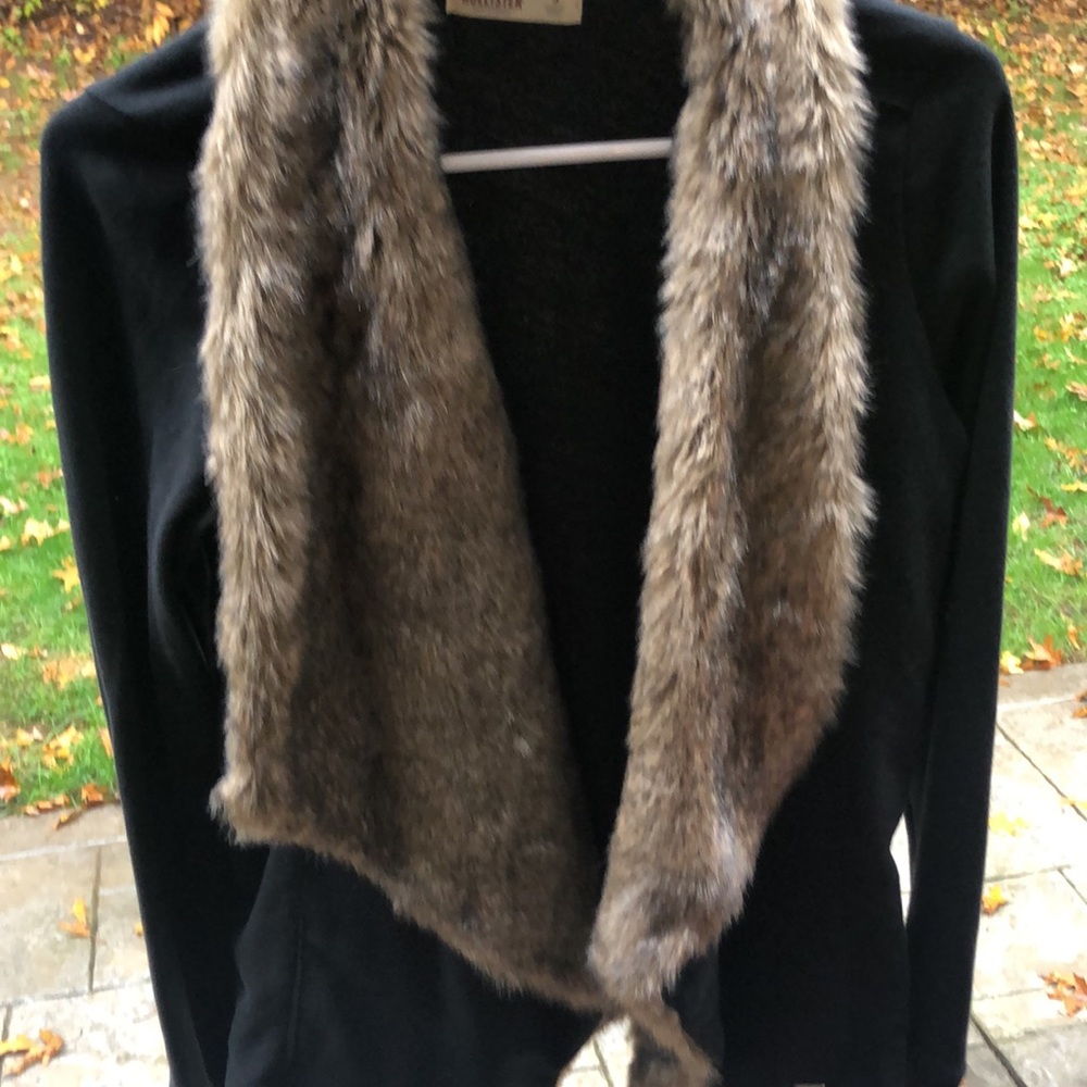 Hollister faux fur black cardigan/jacket. Size S. - Picture 8 of 8
